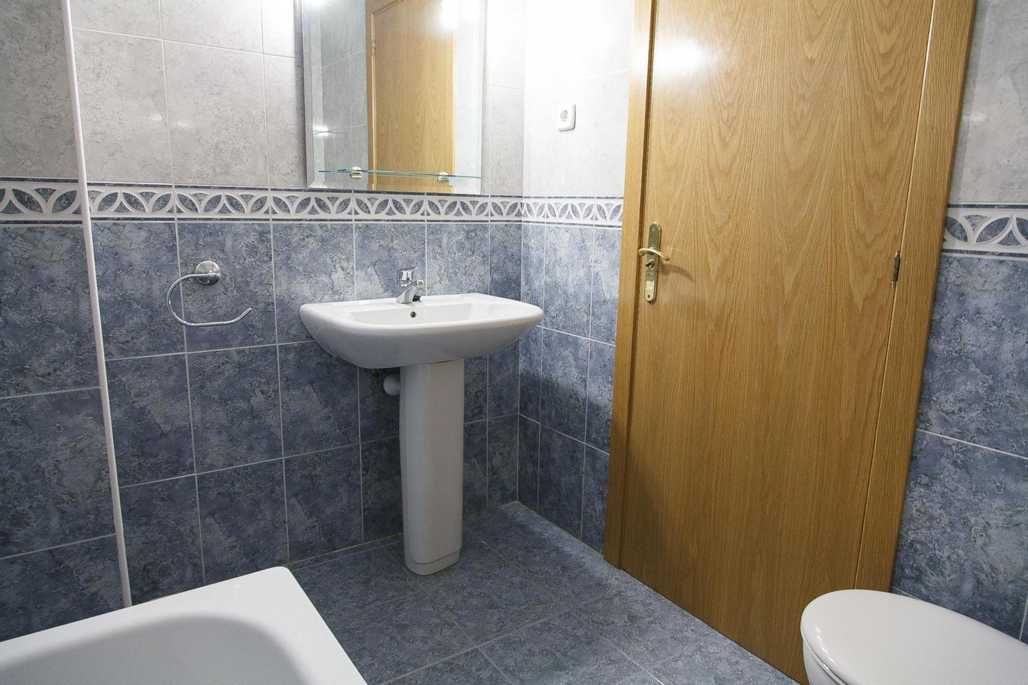 Uhc Larimar Family Complex Apartment Салоу Стая снимка